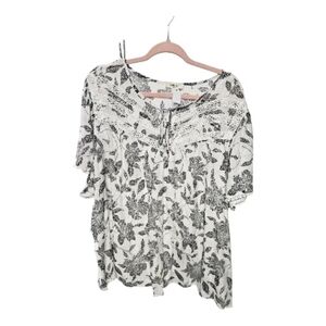 Chic Floral Lace Women's Blouse